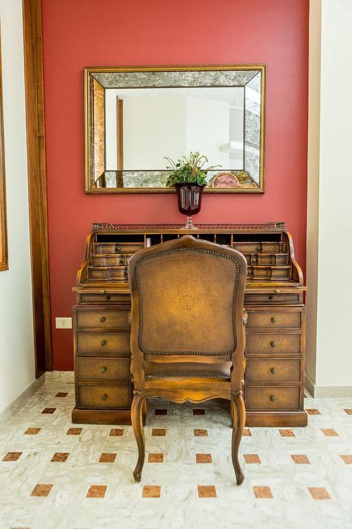 Hotel Vittoria วาสโต ภายนอก รูปภาพ